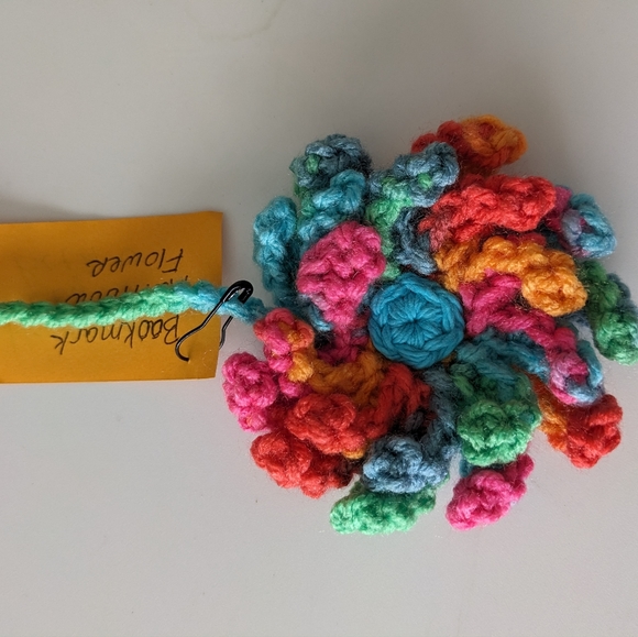 📓NEW Bookmark Flowers HAND CRAFTED Handmade Crochet - Picture 6 of 8
